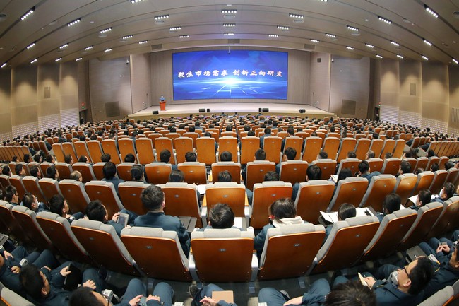 1月9日，山推啟動(dòng)正向研發(fā)流程